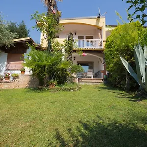 Formica , Bardolino Italia